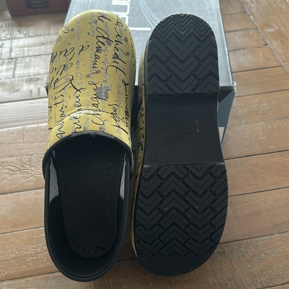 Dansko clog style size 42 EU - Picture 9 of 16